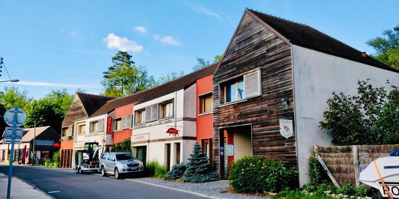 L'Antilope Hotel Nancay Екстериор снимка