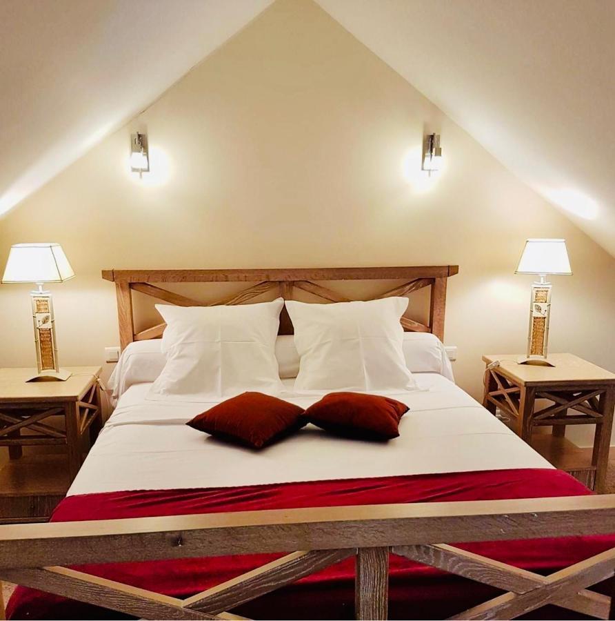 L'Antilope Hotel Nancay Екстериор снимка