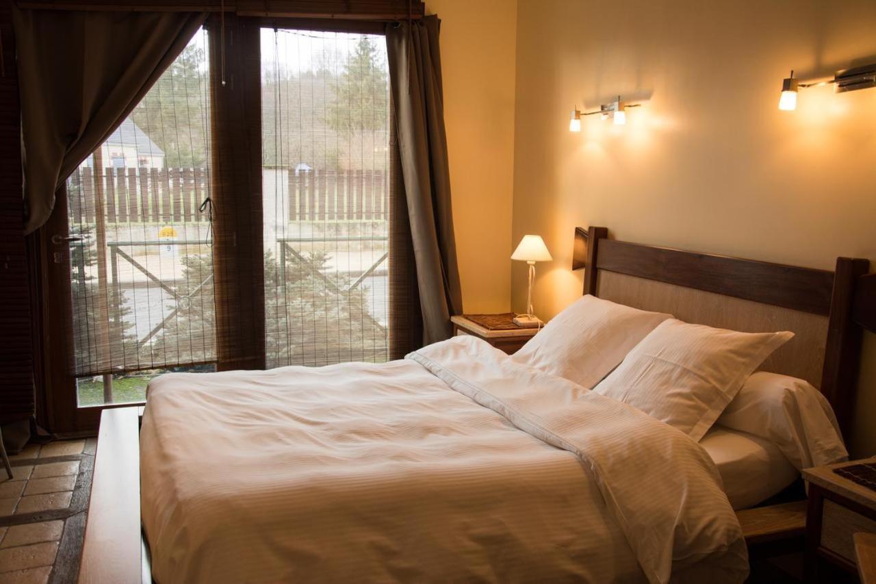 L'Antilope Hotel Nancay Екстериор снимка
