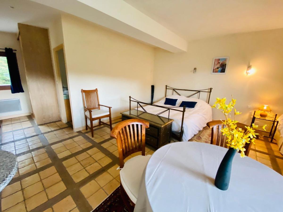 L'Antilope Hotel Nancay Екстериор снимка
